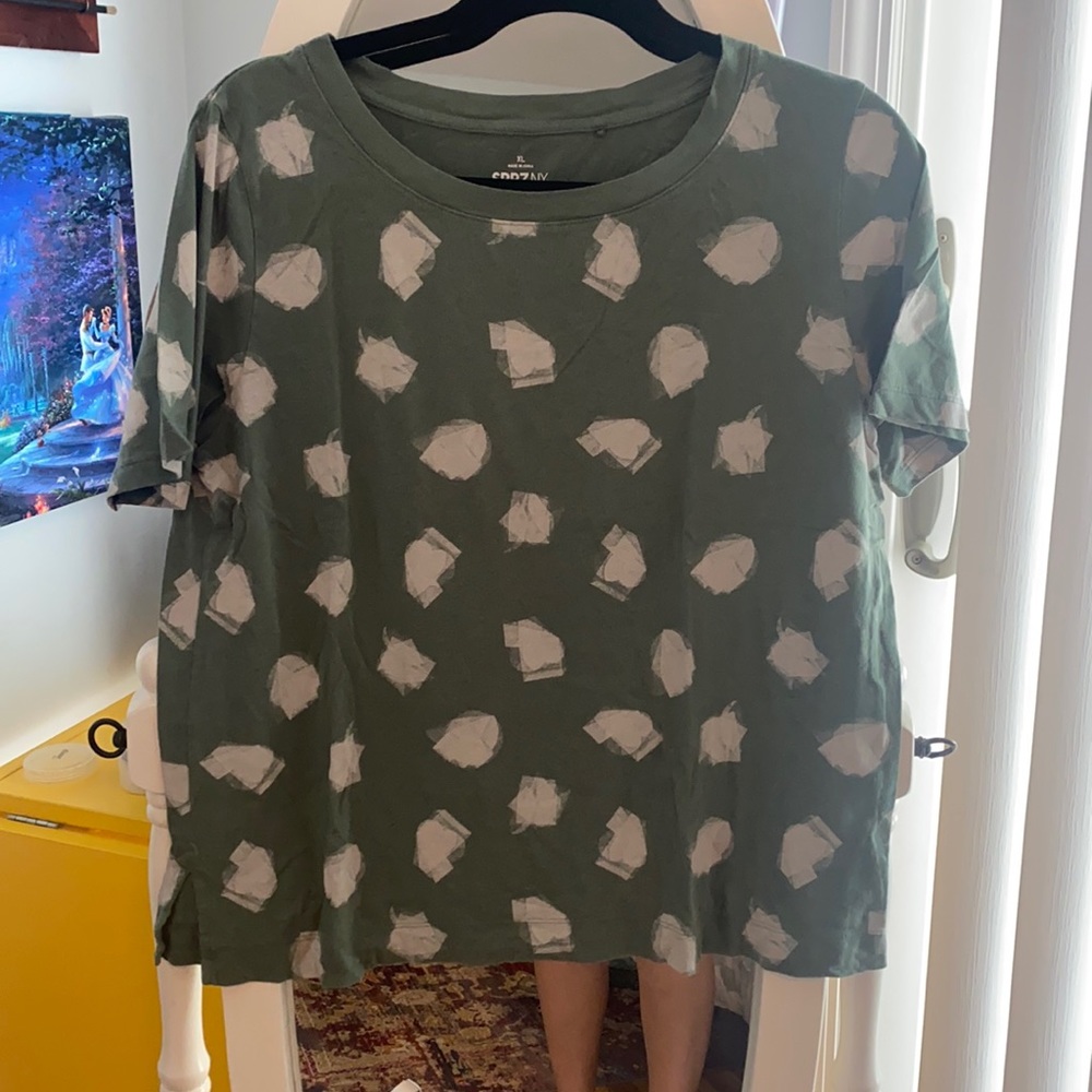 Uniqlo green paint print shirt